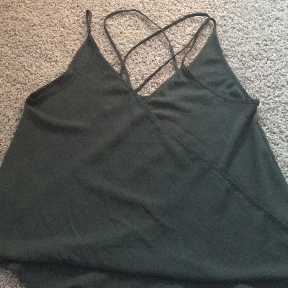 Cross cross front and back tank